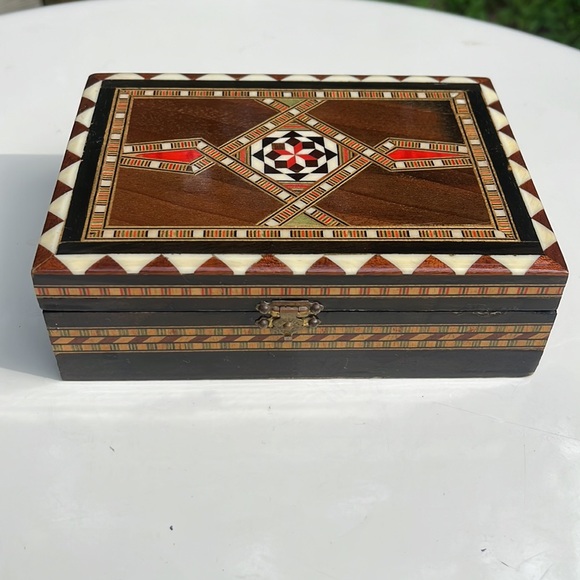 Wood Inlay Marquetry Trinket Jewelry Box made in Spain - Picture 2 of 6